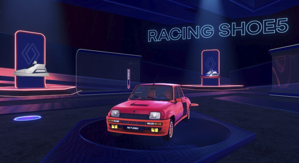 RACING SHOE5: EDIȚIE SPECIALĂ DE TENIȘI PENTRU COLECȚIONARI, INSPIRATĂ DE R5 TURBO.